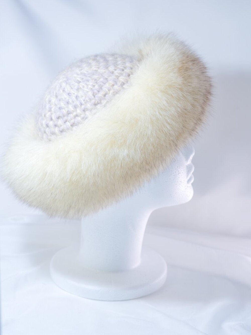 Vintage Handmade Real Fur Winter Hat Ivory Cream Knit Crown Small 21"